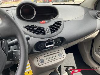 Renault Twingo Twingo II (CN), Hatchback 3-drs, 2007 / 2014 1.2 16V picture 17