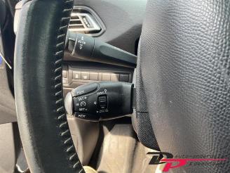 Peugeot 308 308 SW (L4/L9/LC/LJ/LR), Combi 5-drs, 2014 / 2021 1.6 BlueHDi 120 picture 16
