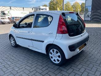 Peugeot 107 5 Deurs Airco picture 7