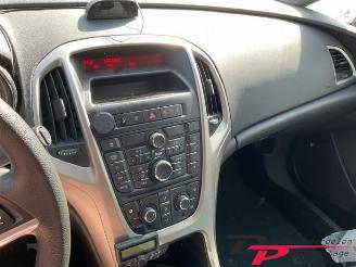 Opel Astra Astra J (PC6/PD6/PE6/PF6), Hatchback 5-drs, 2009 / 2015 1.4 16V ecoFLEX picture 14