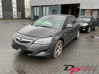demontáž osobní automobily Opel Astra Astra J (PC6/PD6/PE6/PF6), Hatchback 5-drs, 2009 / 2015 1.4 Turbo 16V 2010/11