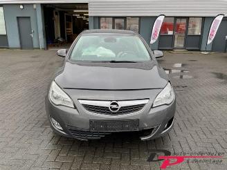Opel Astra Astra J (PC6/PD6/PE6/PF6), Hatchback 5-drs, 2009 / 2015 1.4 Turbo 16V picture 2