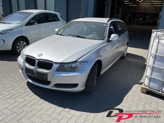 Dezmembrări autoturisme BMW 3-serie 3 serie Touring (E91), Combi, 2004 / 2012 316d 16V 2010/4