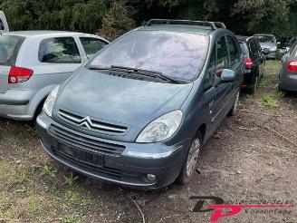 Vrakbiler auto Citroën Xsara-picasso Xsara Picasso (CH), MPV, 1999 / 2012 1.6i 16V 2010/11