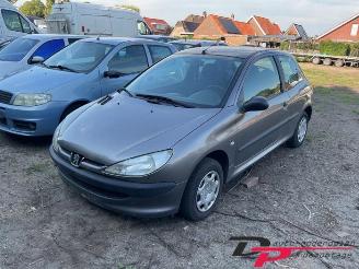 Autoverwertung Peugeot 206 206 (2A/C/H/J/S), Hatchback, 1998 / 2012 1.1 XN,XR 2000/4