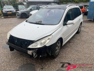 Coche siniestrado Peugeot 307 307 SW (3H), Combi, 2002 / 2008 1.6 HDi 16V 2008/7