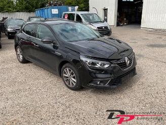 Coche siniestrado Renault Mégane Megane IV (RFBB), Hatchback 5-drs, 2015 1.2 Energy TCE 130 2018/1