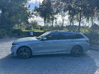 BMW 3-serie BMW 320e Touring M Sport Panorama HUD AHK VOL Hybrid picture 24