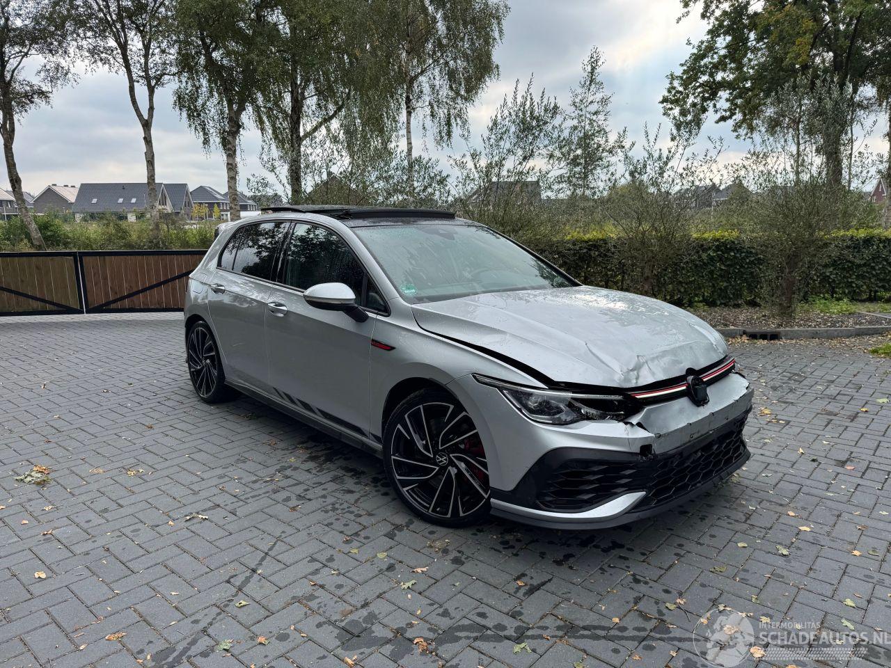 Volkswagen Golf Golf 8 Clubsport 300ps Panormamdak Sfeerverlichting Camera VOL