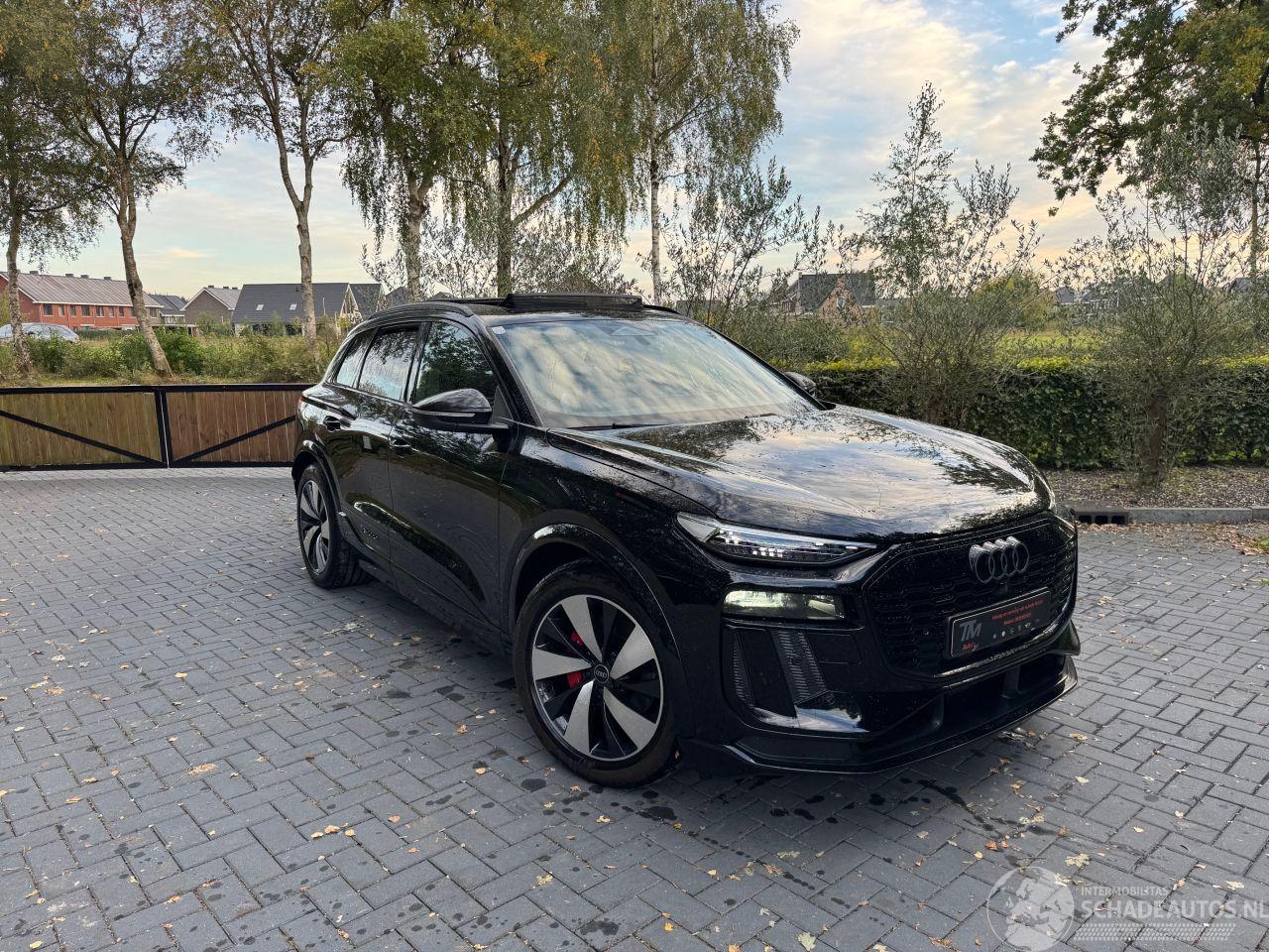 Audi Q6 Audi SQ6 e-tron 285 kW Quattro Panorama S-line HUD !!