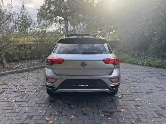 Volkswagen T-Roc Volkswagen T-Roc 1.5 TSI DSG Panoramadak IQ Light Camera AHK VOL picture 9