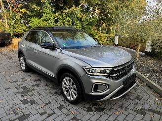 Volkswagen T-Roc Volkswagen T-Roc 1.5 TSI DSG Panoramadak IQ Light Camera AHK VOL picture 22
