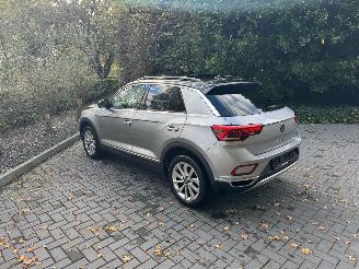 Volkswagen T-Roc Volkswagen T-Roc 1.5 TSI DSG Panoramadak IQ Light Camera AHK VOL picture 16