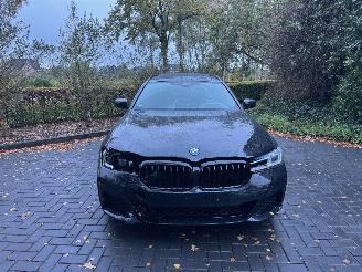 BMW 5-serie 530e M Sport Touring  Panorama HUD Ambiance Trekhaak VOL picture 34
