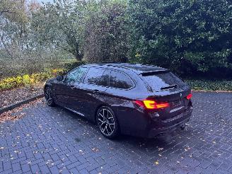BMW 5-serie 530e M Sport Touring  Panorama HUD Ambiance Trekhaak VOL picture 10