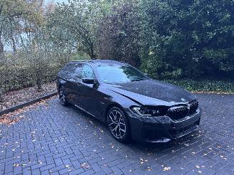 BMW 5-serie 530e M Sport Touring  Panorama HUD Ambiance Trekhaak VOL picture 35