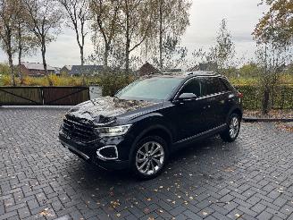 Coche accidentado Volkswagen T-Roc Volkswagen T-Roc 1.5 TSI DSG Massage Camera AHK 2023 2023/7