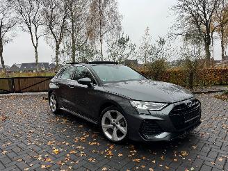 Voiture accidenté Audi A3 A3 Sportback 35 TDI S line Panorama SONOS Camera ACC VOL! 2024/9