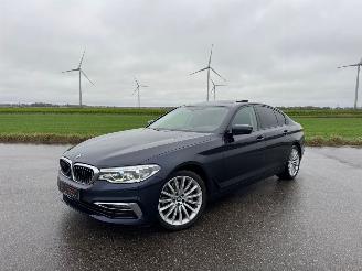 Schadeauto BMW 5-serie 530d Limo Luxury Line Panorama Massage Nightview Trekhaak VOL! 2019/7