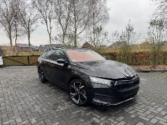 Schadeauto Skoda Octavia Octavia Combi 2.0 TDI 110 kW Sportline 360Camera HUD Trekhaak VOL 2025/2