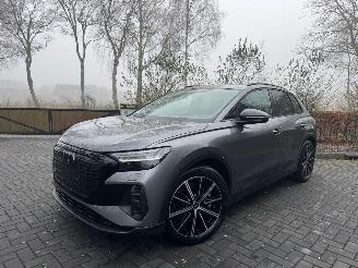 Coche accidentado Audi Q4 Audi Q4 e-tron 45 e-tron Quattro HUD S-Line Trekhaak Leer VOL 2025/1