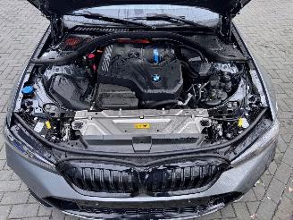 BMW 3-serie 330 3 Touring 330 e xDrive M Sport 2025 Trekhaak Leer VOL! picture 18