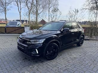 Schadeauto Volkswagen T-Roc Volkswagen T-Roc R-Line 1.5 TSI DSG 2025 Camera AHK VOL! 2025/6
