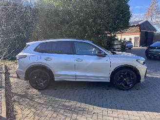 Volkswagen Tiguan Volkswagen Tiguan 1.5 eTSI DSG R-Line Leder HUD Camera VOL picture 8