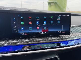 BMW M7 BMW M760e xDrive MSport PanoSky. B&W Exe.Loung Trekhaak Back infotaiment system VOL VOL picture 25