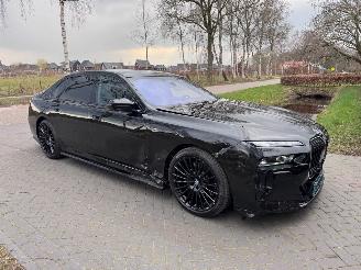 BMW M7 BMW M760e xDrive MSport PanoSky. B&W Exe.Loung Trekhaak Back infotaiment system VOL VOL picture 34