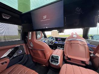 BMW M7 BMW M760e xDrive MSport PanoSky. B&W Exe.Loung Trekhaak Back infotaiment system VOL VOL picture 5