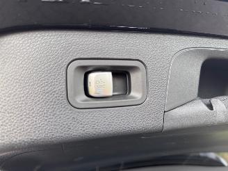 Mercedes EQC EQC 400 4Matic Panorama Ambiance Trekhaak Camera VOL! picture 11