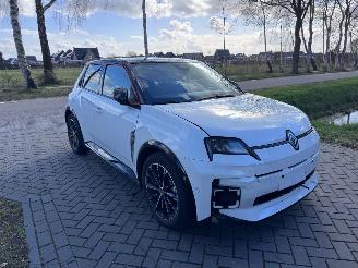 Renault 5 Renault R5 E-Tech Electric 150 Comfort Range Iconic Five picture 12