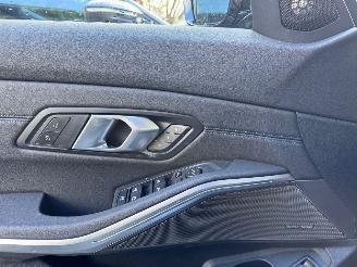 BMW 3-serie BMW M340d 3 Touring M340 d xDrive Panorama HUD Trekhaak VOL picture 34