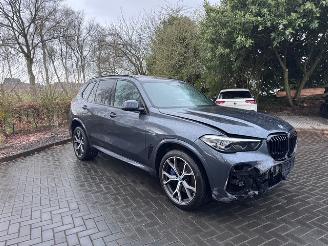BMW X5 BMW X5 xDrive 45 e M Sport PANO|360|AHK|Massage|Luchtvering VOL !! picture 34