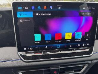 Volkswagen Tiguan Volkswagen Tiguan 2.0 TDI R-Line Camera AHK Ambiance VOL! picture 6