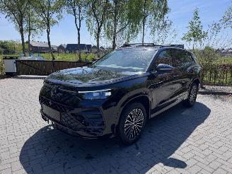 Volkswagen Tayron Tayron 1.5 TSI eHybrid 150kW R-Line PANO HUD Trekhaak Massage Leer VOL VOL picture 21