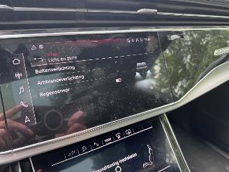 Audi Q8 Q8 60 TFSI e Quattro S-Line PANORAMA Luchtvering Trekhaak Leer HUD B&O VOL!! picture 35