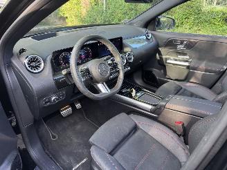 Mercedes GLA Mercedes-Benz GLA 180 AMG PANORAMA HUD Memorie Trekhaak Ambiance Massage VOL!! picture 30