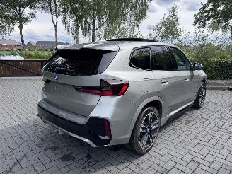 BMW iX1 iX1 20 eDrive M Sport PANO Camera Ambiance HUD  VOL!!! picture 25