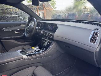 Mercedes EQC Mercedes-Benz EQC EQC 400 4Matic AMG PANORAMA Camera Trekhaak VOL picture 17
