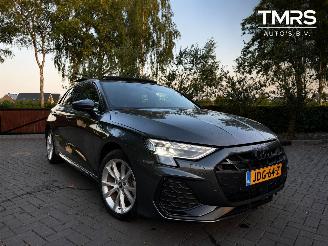 Unfallwagen Audi A3 Audi A3 Sportback TFSIe 150 kW S line PANORAMA Camera VOL!! 2025/9