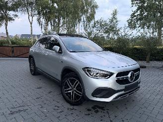 Mercedes GLA GLA 250 e PANORAMA AHK Ambiance ACC Leder VOLL picture 19