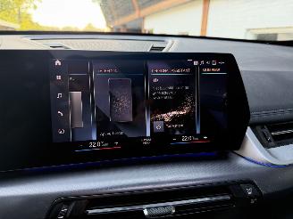 BMW iX1 iX1 30 xDrive M Sport PANO HUD Frozen-Grey VOLL picture 31