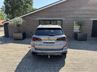BMW X5 BMW X5 50e xDrive M Sport PANORAMADAK LUCHTVERING HUD TREKHAAK  AMBIANCE picture 28