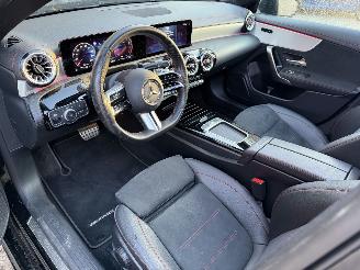 Mercedes Cla-klasse CLA 180 Shooting Brake PANORAMADAK Ambiance Trekhaak VOLLL picture 4