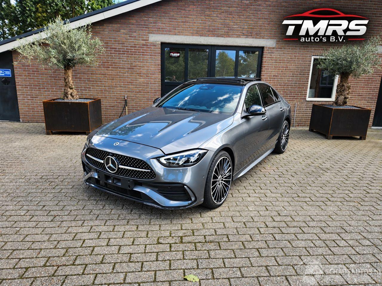 Mercedes C-klasse MERCEDES-BENZ C180 AMG Limousine PANORAMADAK 360view Ambiance VOLL