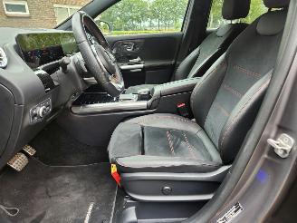 Mercedes GLA GLA 250 e AMG Frozen Grey PANORAMA Ambiance VOLL picture 3