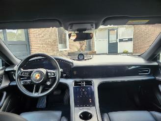 Porsche Taycan PORSCHE Taycan Cross Turismo 4 PANORAMA Leder Ambiance ! picture 25