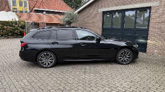 BMW 3-serie 320e Touring M-Sport PANORAMA AHK Camera VOLL picture 10